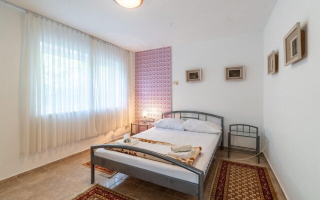 Awesome Apartment in Premantura With 1 Bedrooms and Wifi