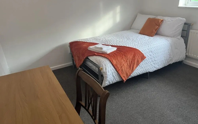 The Coral Guest House Winchester