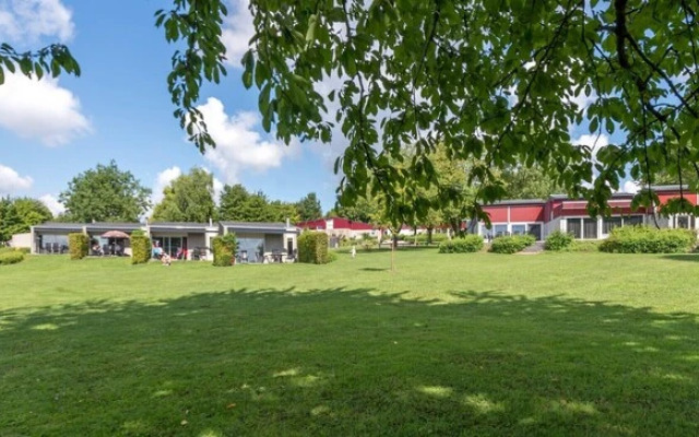 Well-kept Bungalow With Microwave Near Valkenburg