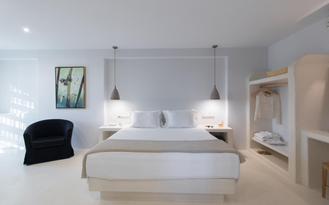 Finikas Hotel