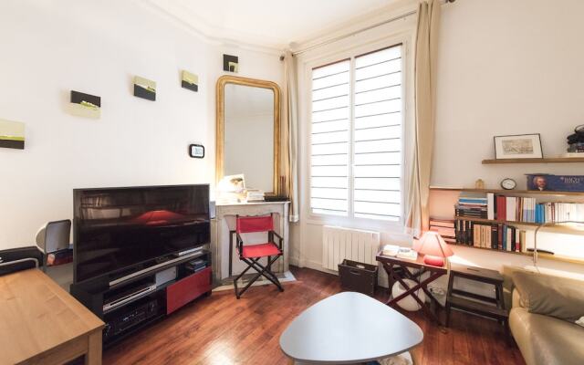 Classic Studio in Montmartre