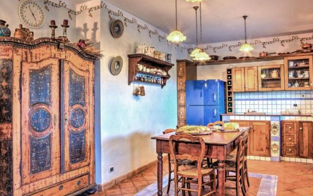 Amorosa House 9+1