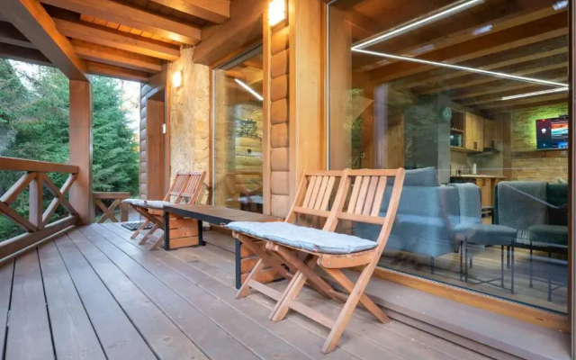 AC RiverStone CHALET