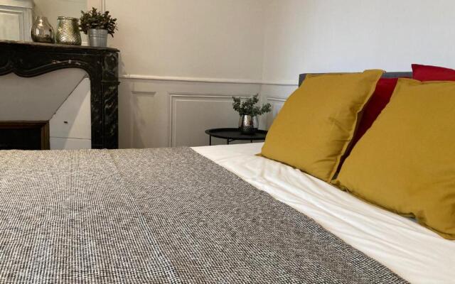 Studio standing, hyper centre, très calme