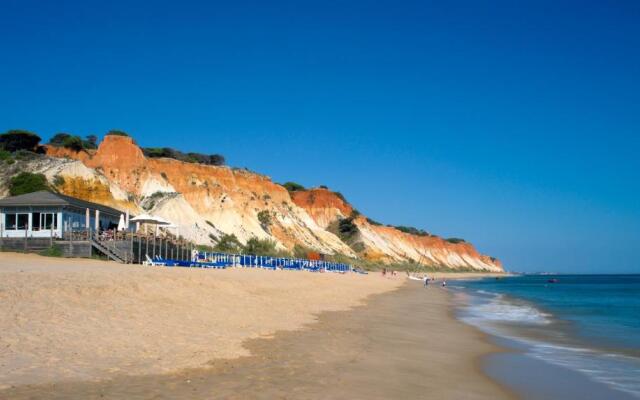 Pine Cliffs Village