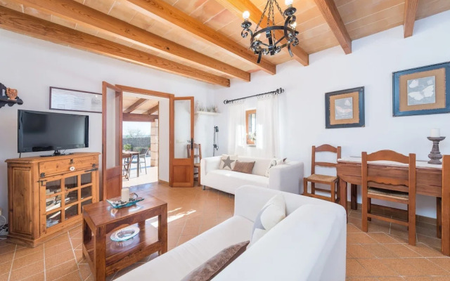 H Rreo in Campos With 3 Bedrooms and 2 Bathrooms