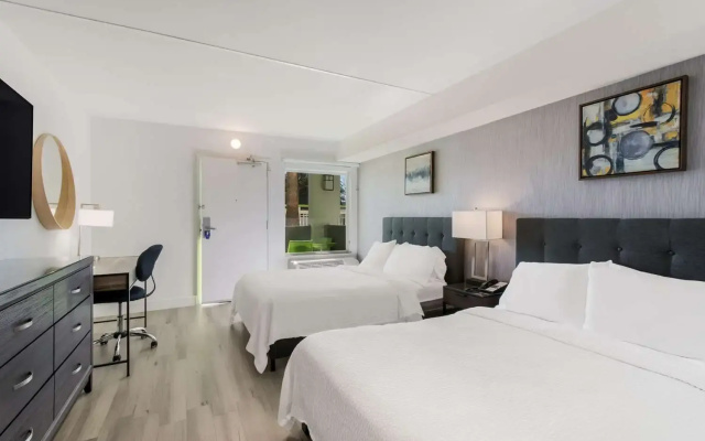 SureStay Plus Hotel by Best Western Scottsdale North (ex.Fairfield Inn by Marriott Scottsdale North)