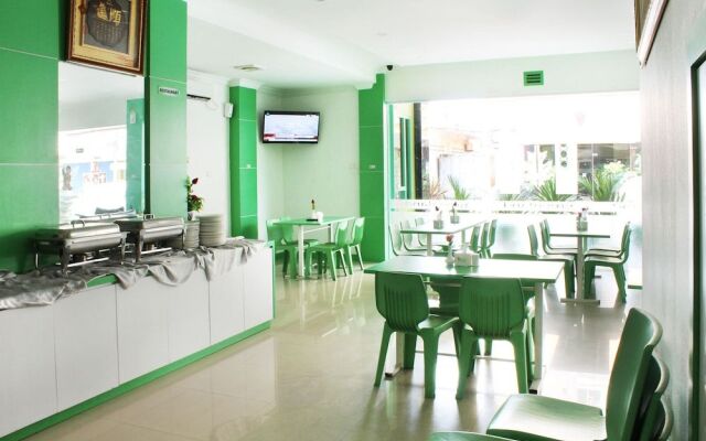Airy Greenland Ahmad Yani Batam