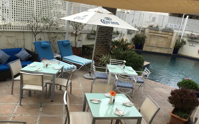 Bantry Bay Suite Hotel