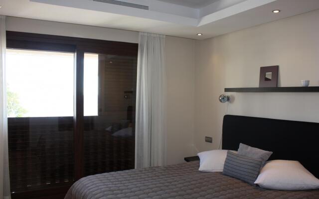 113 - Penthouse with private pool