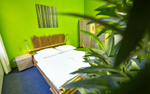 LaLeLu Hostel