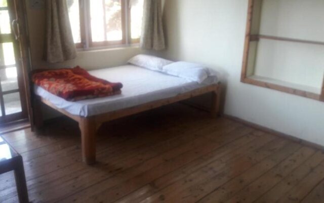 Khim's Guest House & Restaurant