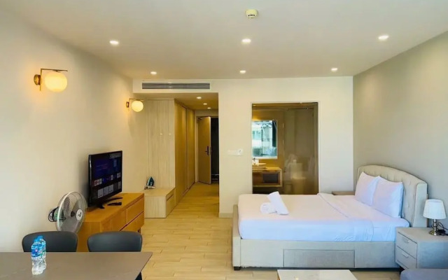 Gold Coast Apartment