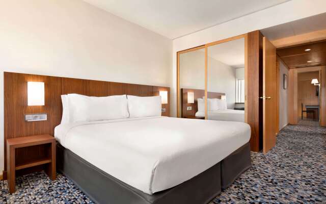 Ramada by Wyndham Lisbon