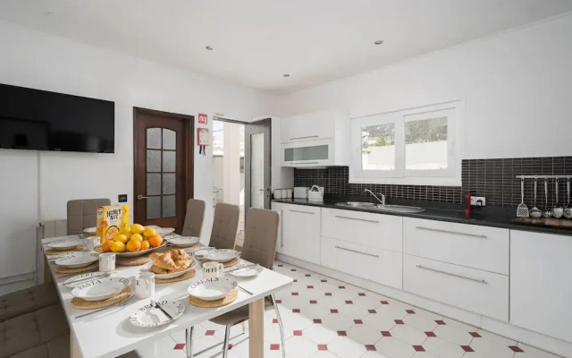 Albufeira Family Villa by Homing
