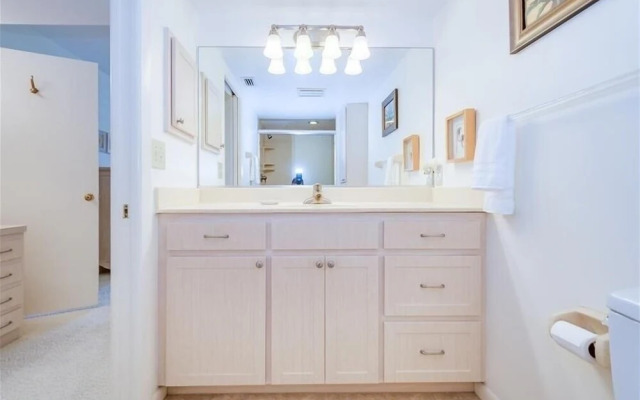 Sea Oats 336 2 Bedroom Condo by RedAwning