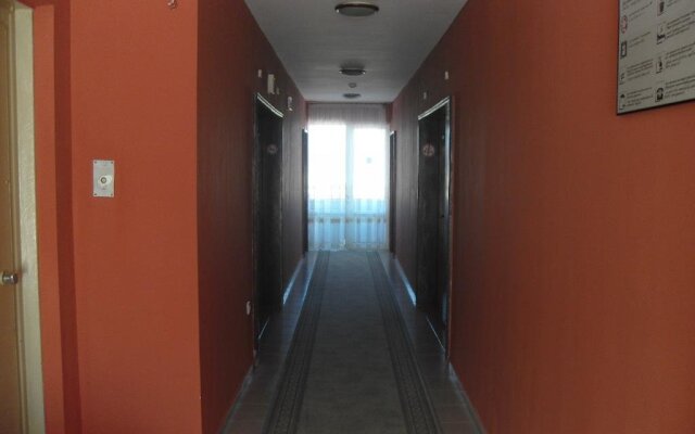 Hebros Hotel