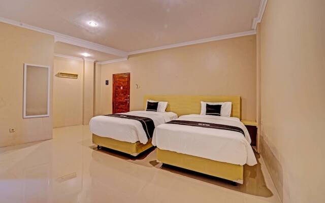Super OYO Collection O Andono Hotel