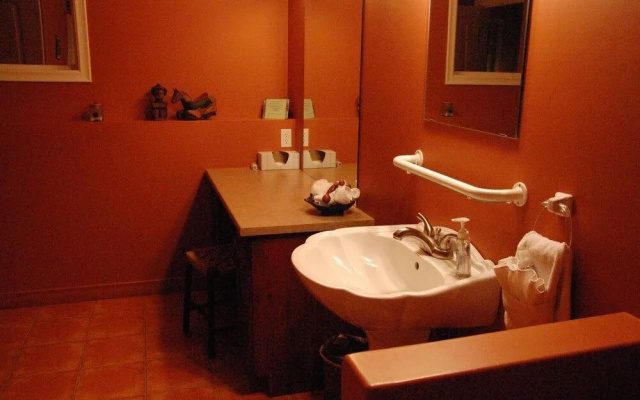 A Vacation Paradise at Quail Ridge B&B