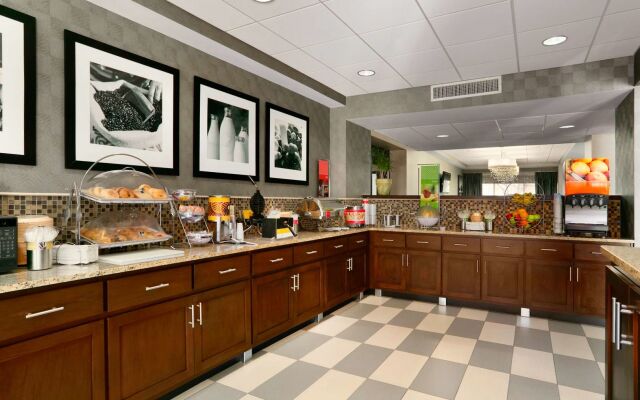 Hampton Inn Madison Huntsville Airport