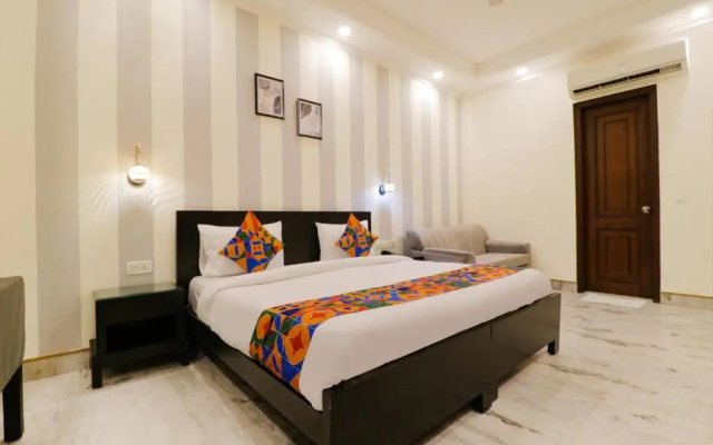 Fabhotel Rr Residency