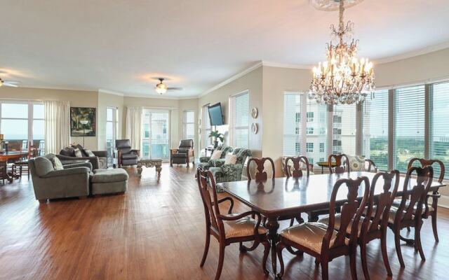 Legacy Towers I Penthouse