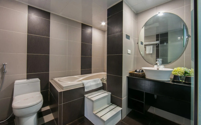 Hanoi Emotion Hotel