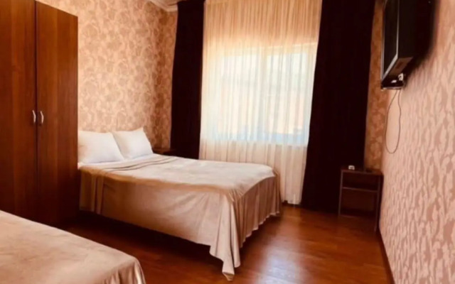 Dom Loo Rayskoye naslazhdeniye