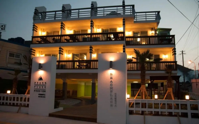 Beach place Pension