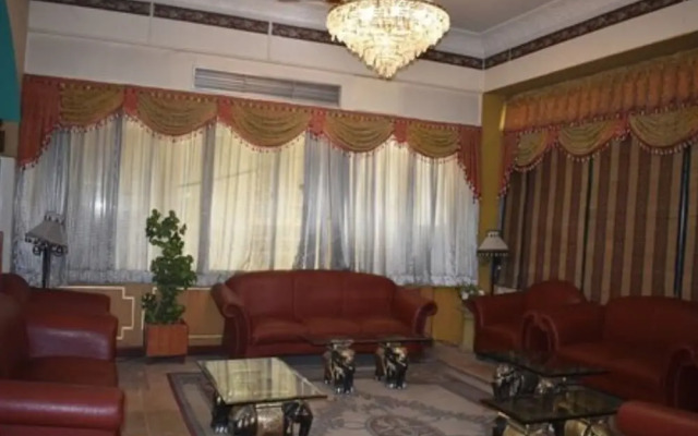 Hotel De Mall