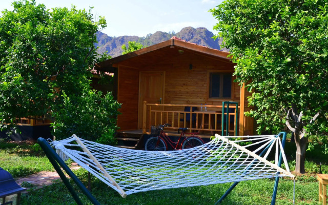 Lemon Garden Lodge