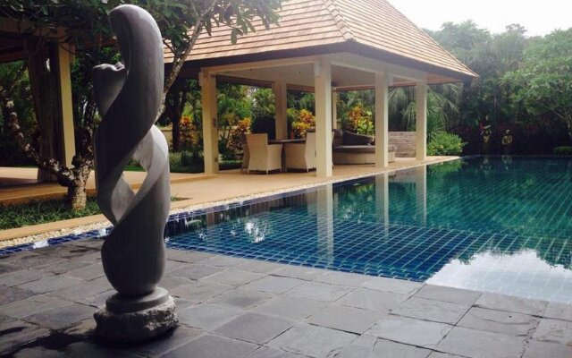 Layan Hill Pool Villa by BYG