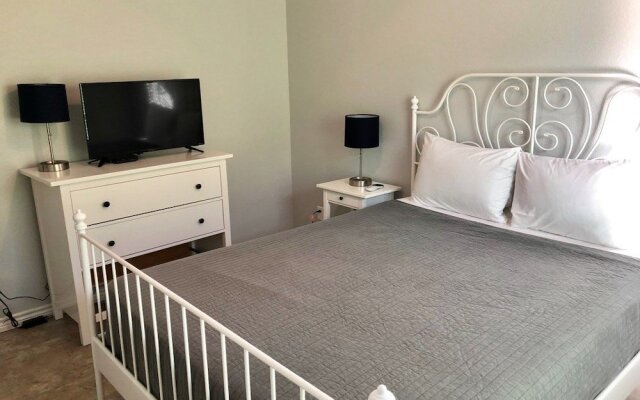 Flamingo Haven - Three Bedroom Home