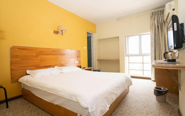 Zuolin Business Hotel