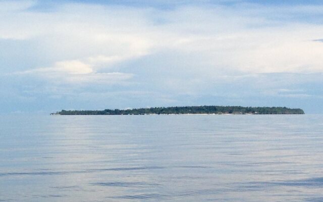 Liwayway Sa Bohol-Pamilacan Bed & Breakfast