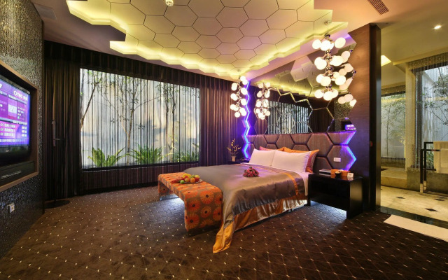 Han Guan Motel