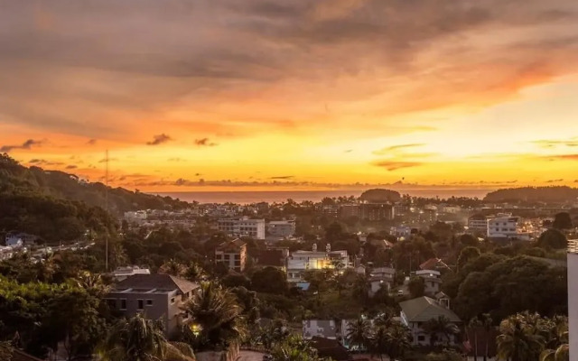 2BR Ocean View 1km To Beach Patong c129