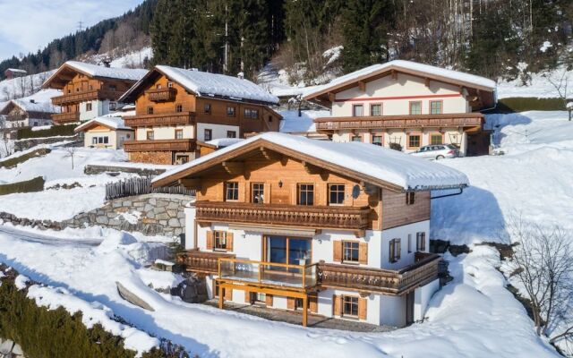 Wooden Chalet in Salzburg With Terrace
