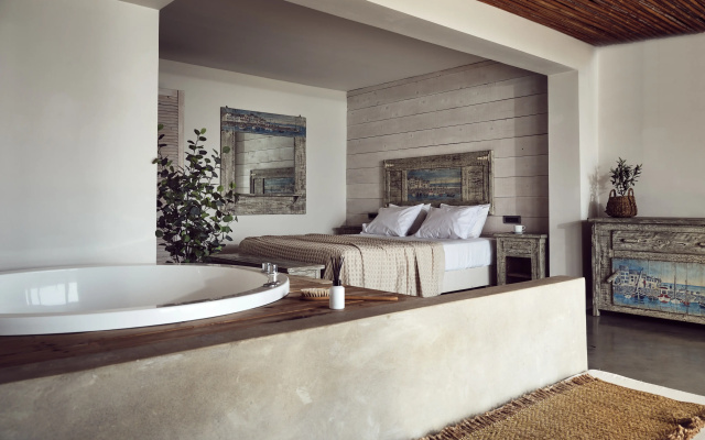 Gloria Maris Hotel Suites & Villas