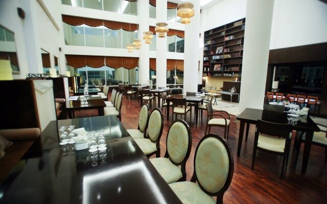 Lake Hills Jeju Resort (Ex. Lake Hills Golftel Je