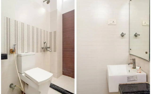 Oyo Hotel M