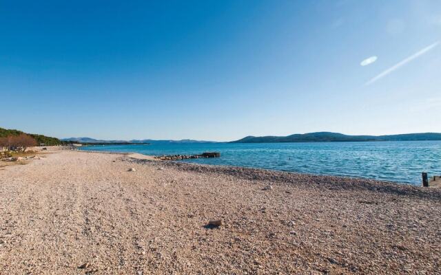 Awesome Home in Jadrija With Wifi and 2 Bedrooms