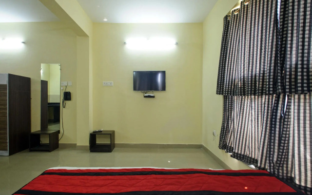 OYO 8125 near DLF IT Park