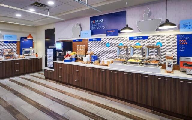 Holiday Inn Express Niagara-On-The-Lake by IHG