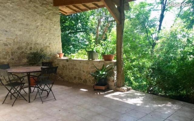 CHEZ SOPHIE -Chambres d’hôtes, Gîte et Gîte équestre