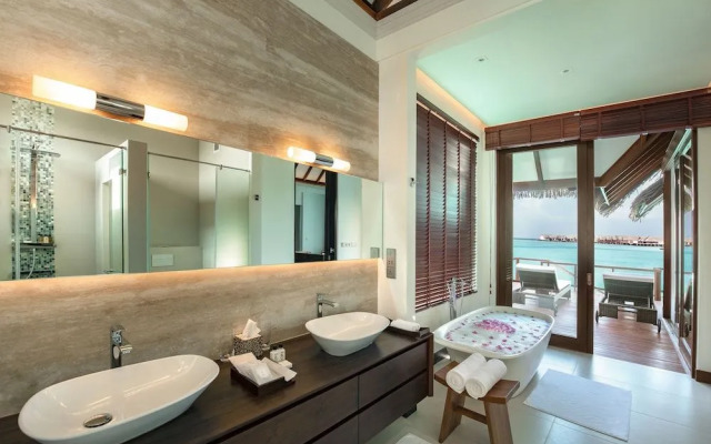 Heritance Aarah Ocean Suites (Premium All Inclusive)