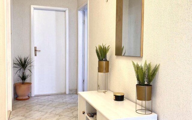Spacious 2-bed Apartment in Cavtat