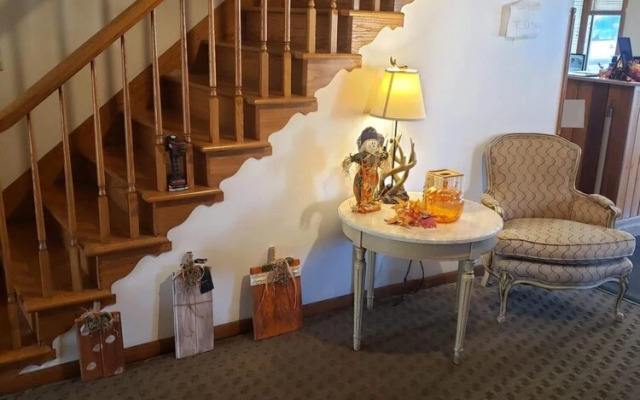 Deer Creek Motel