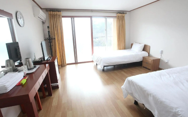 Jeju Youth Hostel