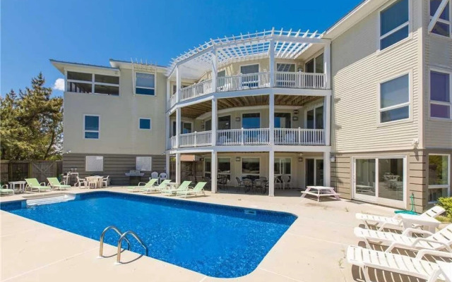 Coastal View II - 8 Br Home